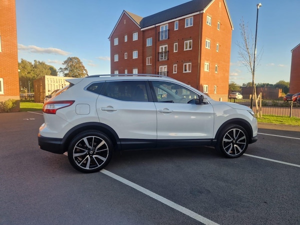 Used Nissan Qashqai 2014 for sale - 76094930: Photo 8