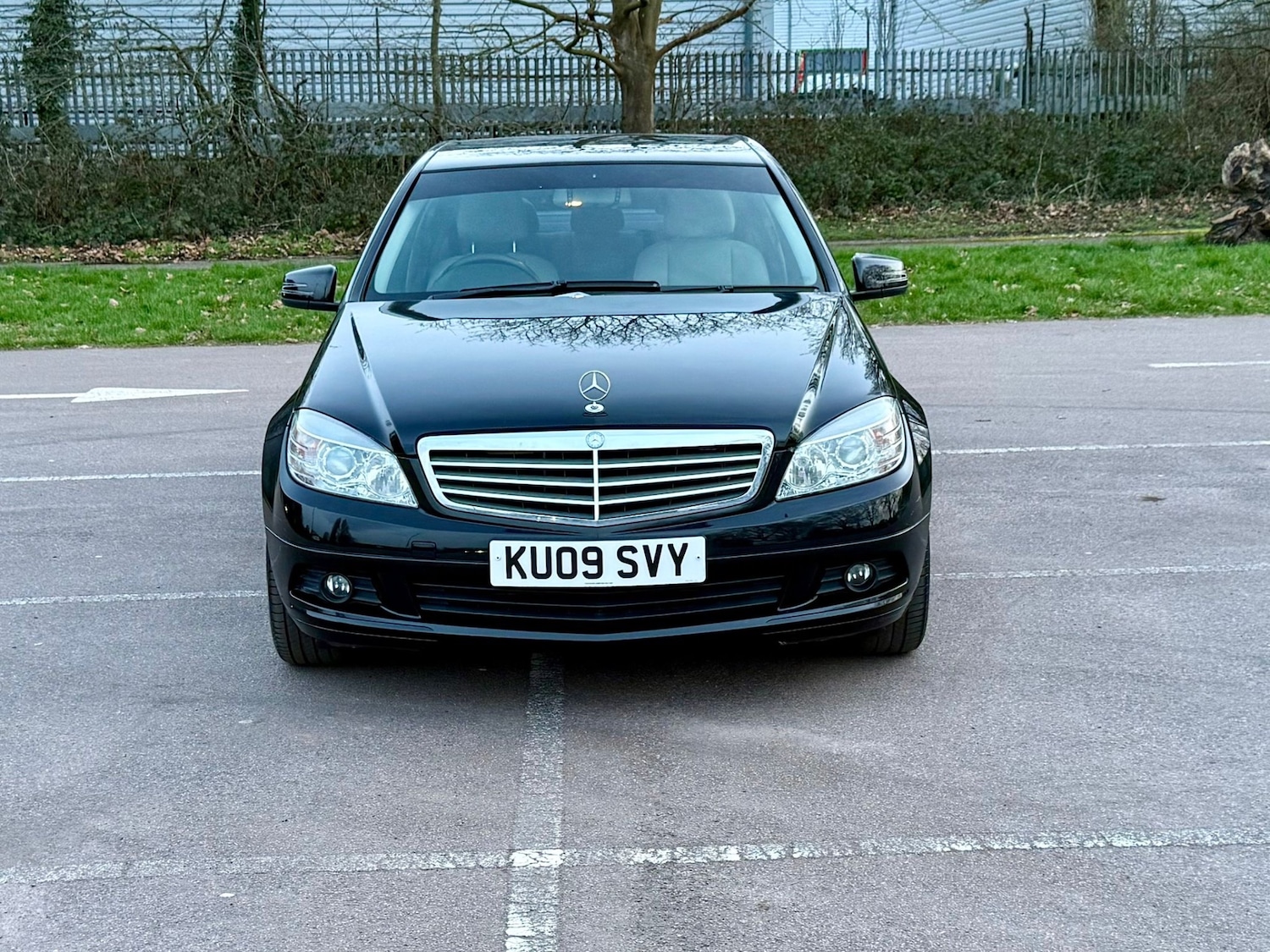 Used Mercedes-Benz C Class 2009 for sale - 77831893: Photo 2