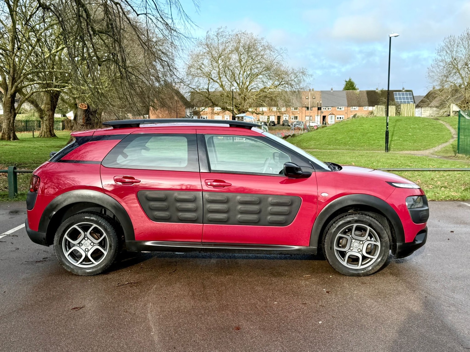 Used Citroen C4 Cactus 2017 for sale - 77650073: Photo 3