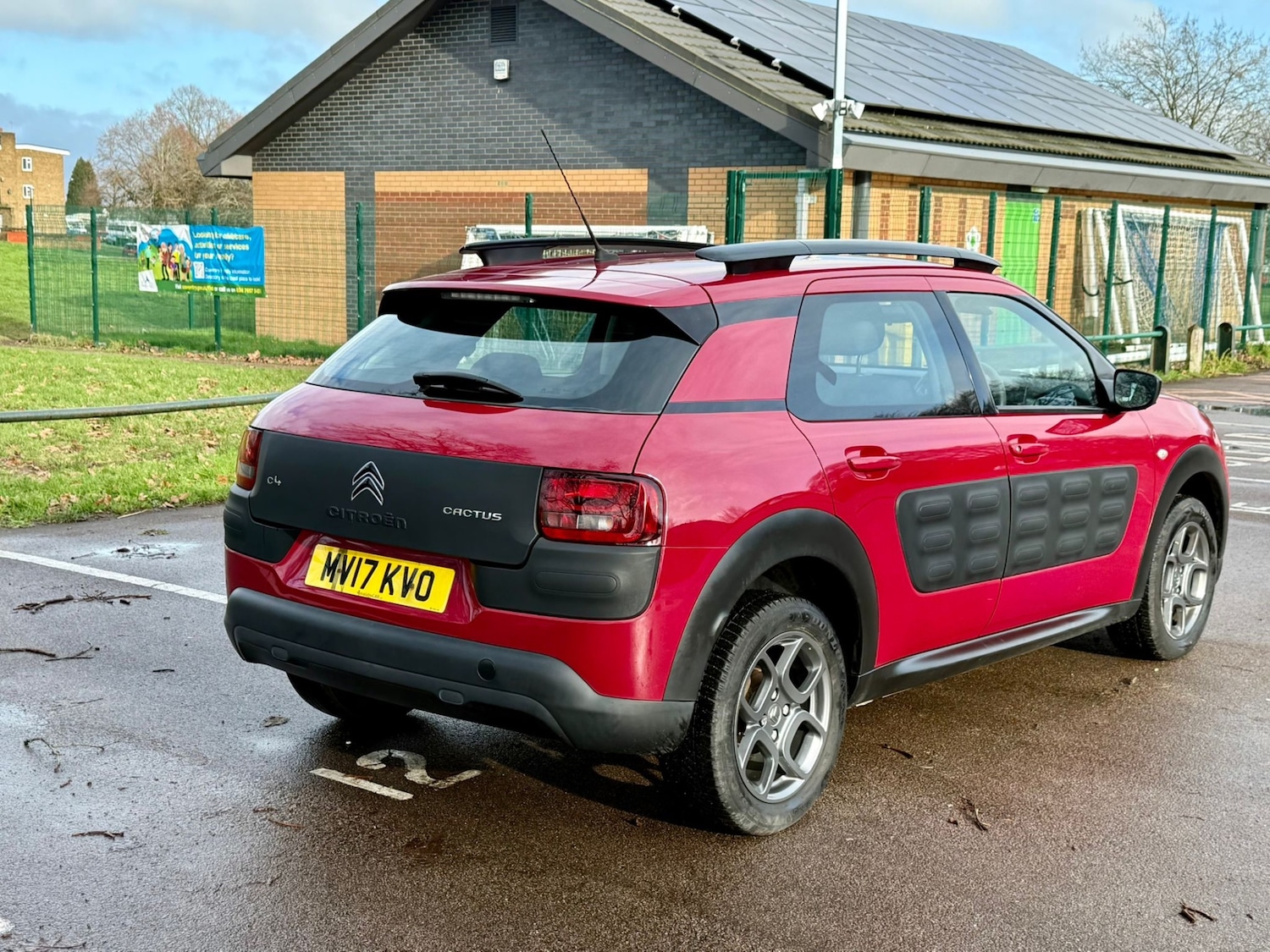 Used Citroen C4 Cactus 2017 for sale - 77650073: Photo 4