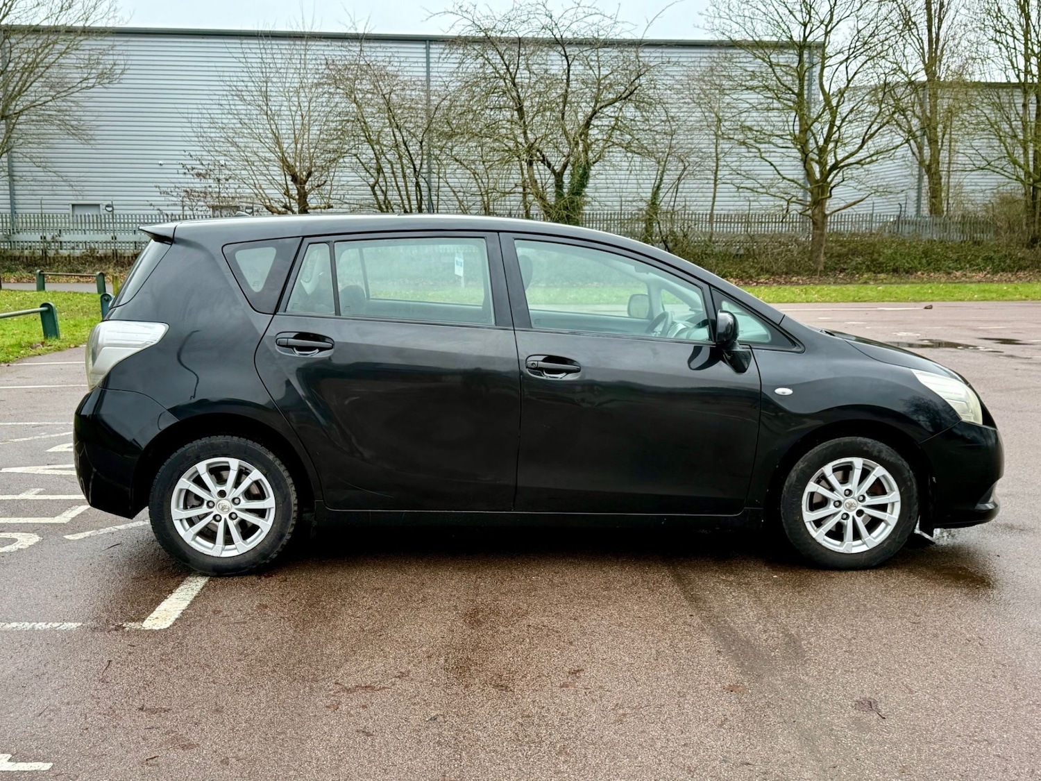 Used Toyota Verso 2010 for sale - 77328663: Photo 10