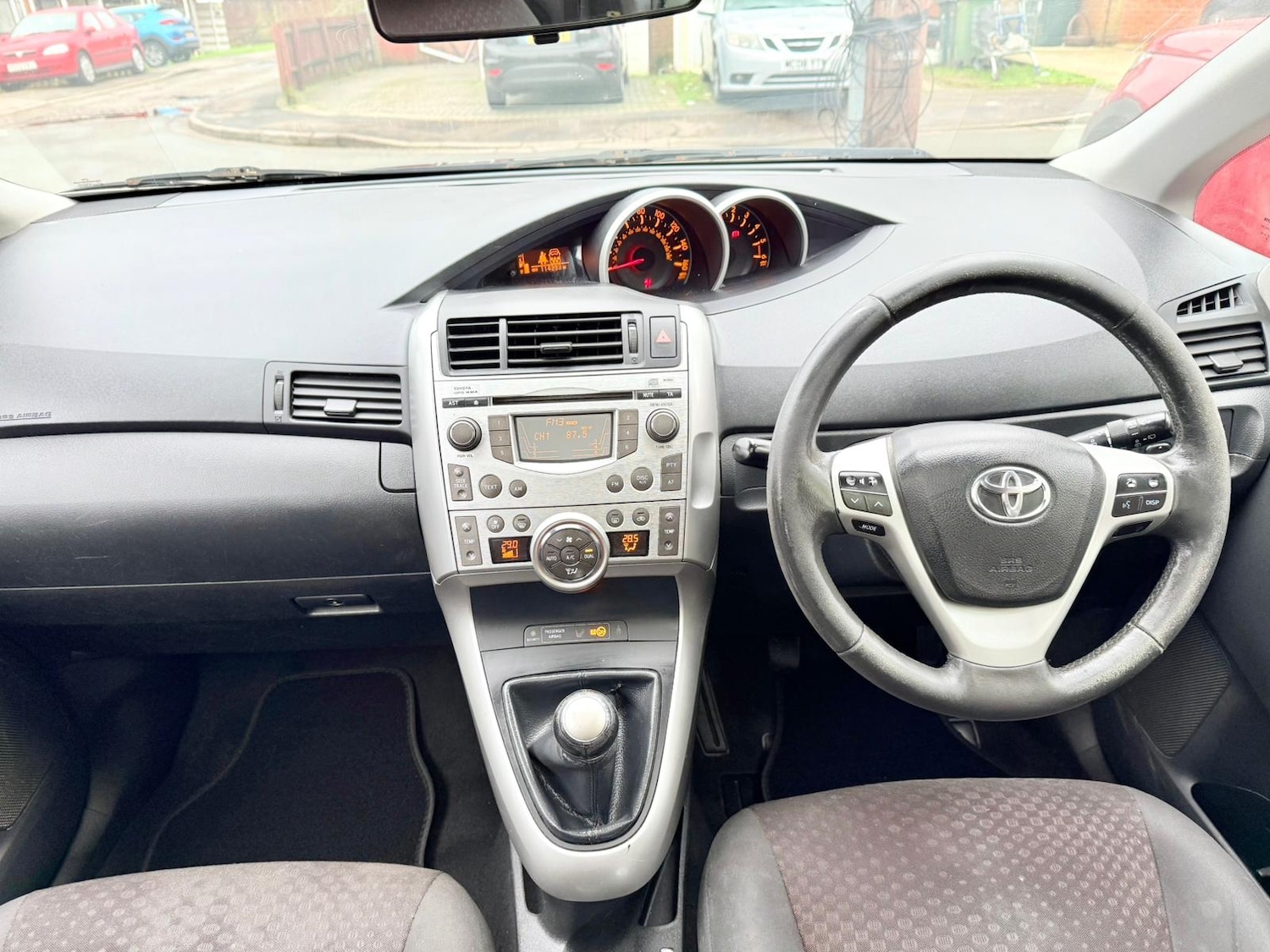 Used Toyota Verso 2010 for sale - 77328663: Photo 13