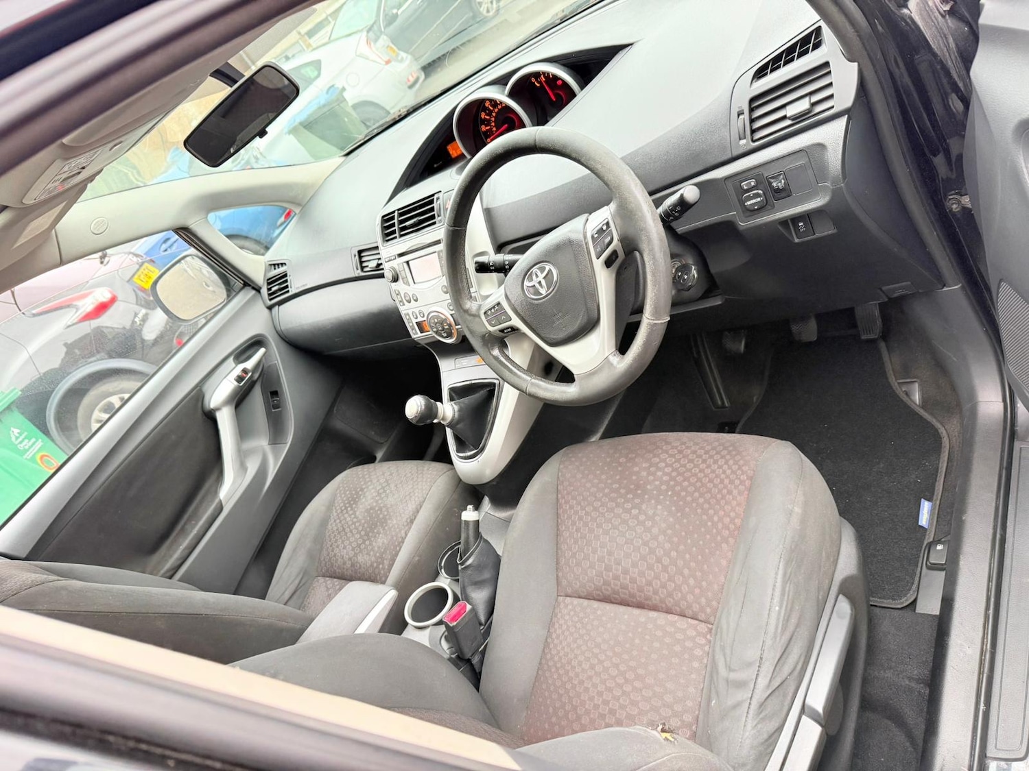 Used Toyota Verso 2010 for sale - 77328663: Photo 15