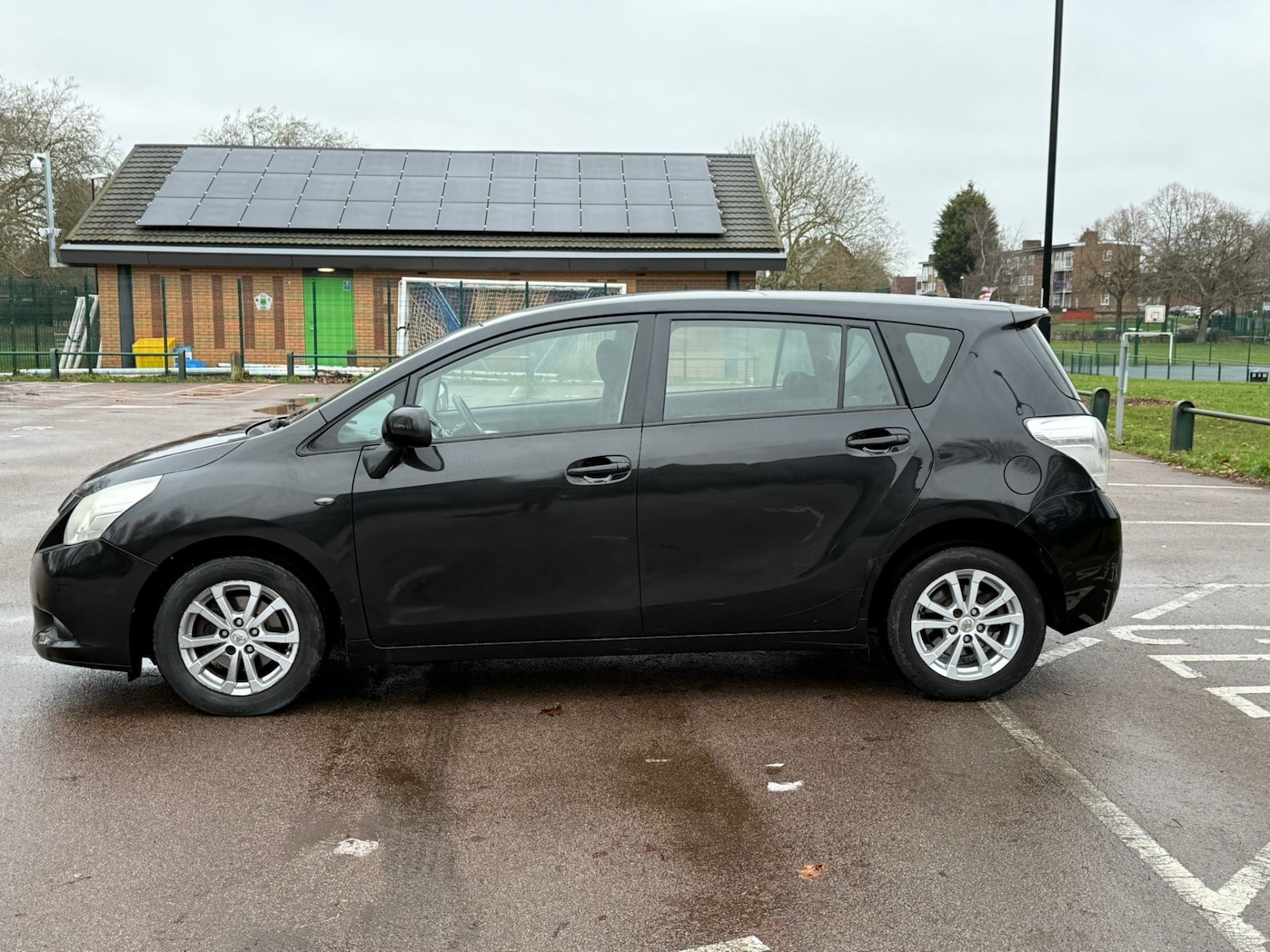 Used Toyota Verso 2010 for sale - 77328663: Photo 6