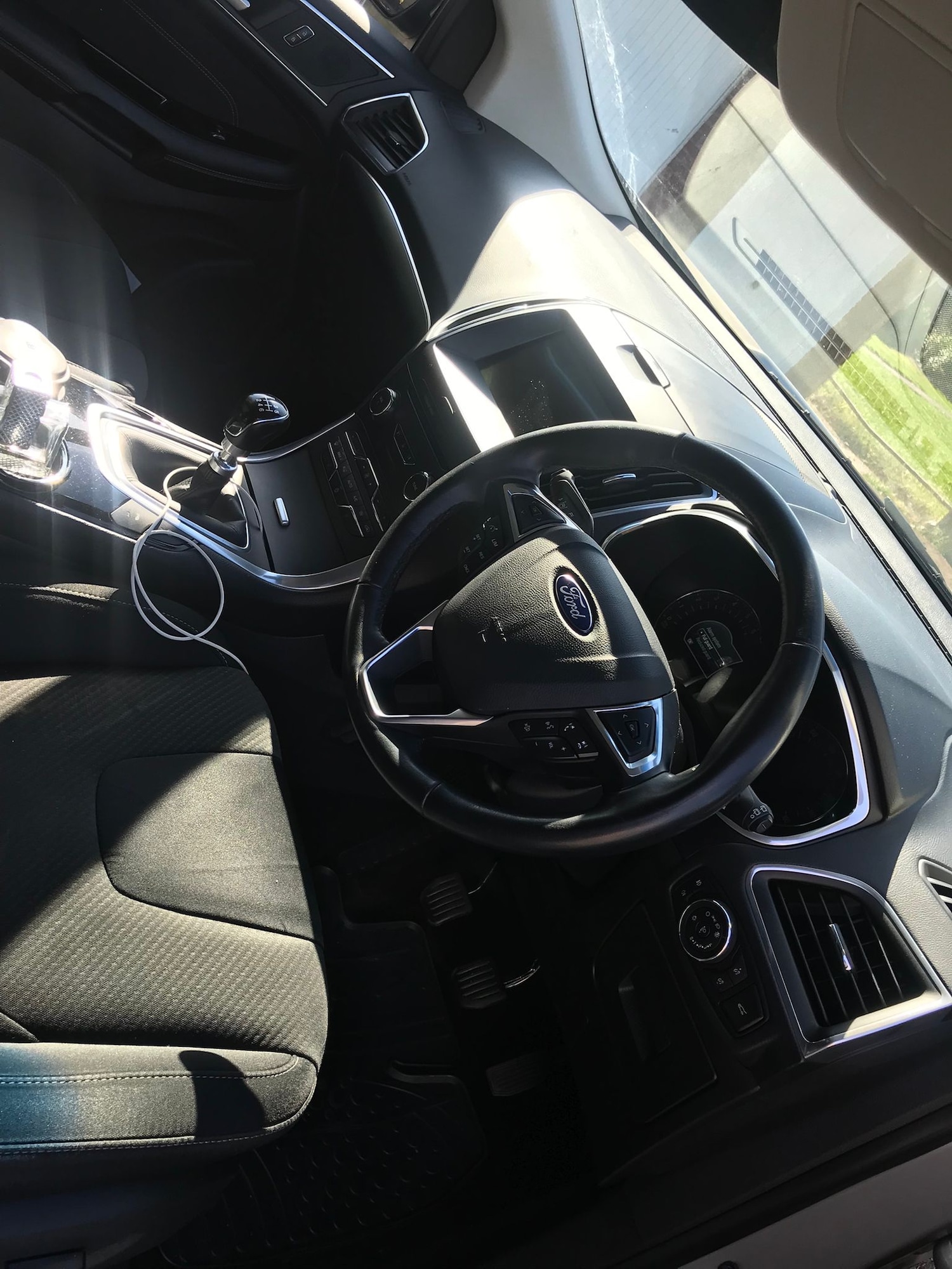 Used Ford Edge 2017 for sale - 76748530: Photo 4