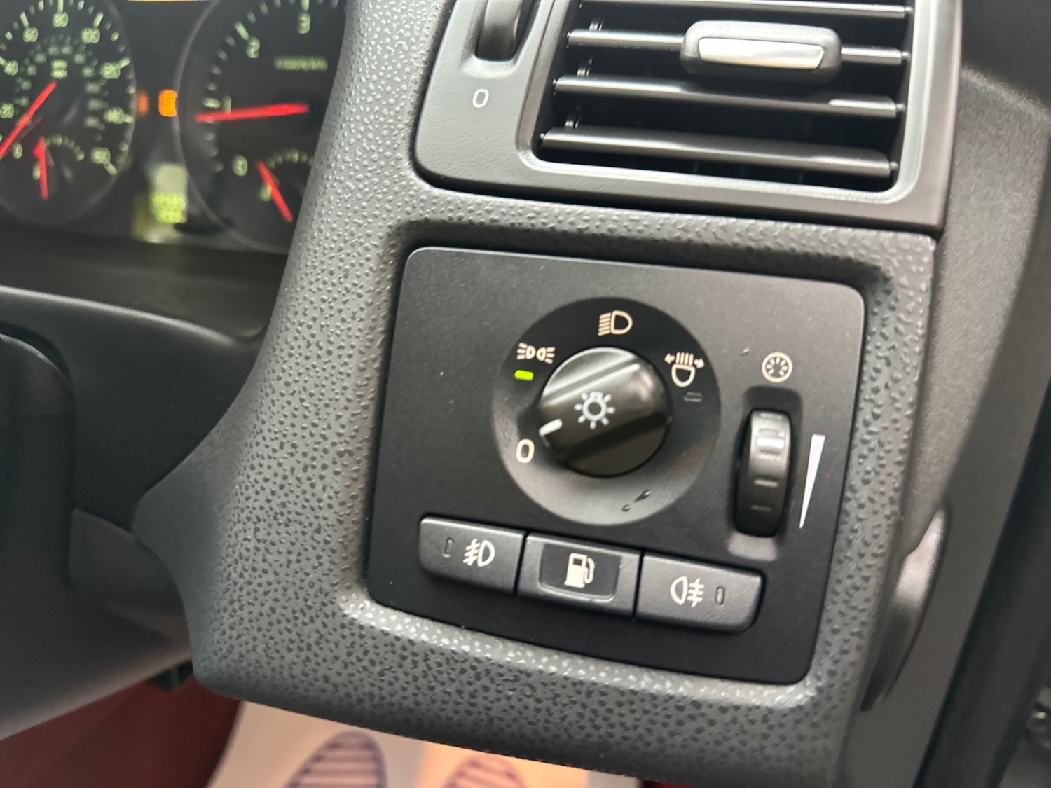 Used Volvo C30 2010 for sale - 76315579: Photo 20