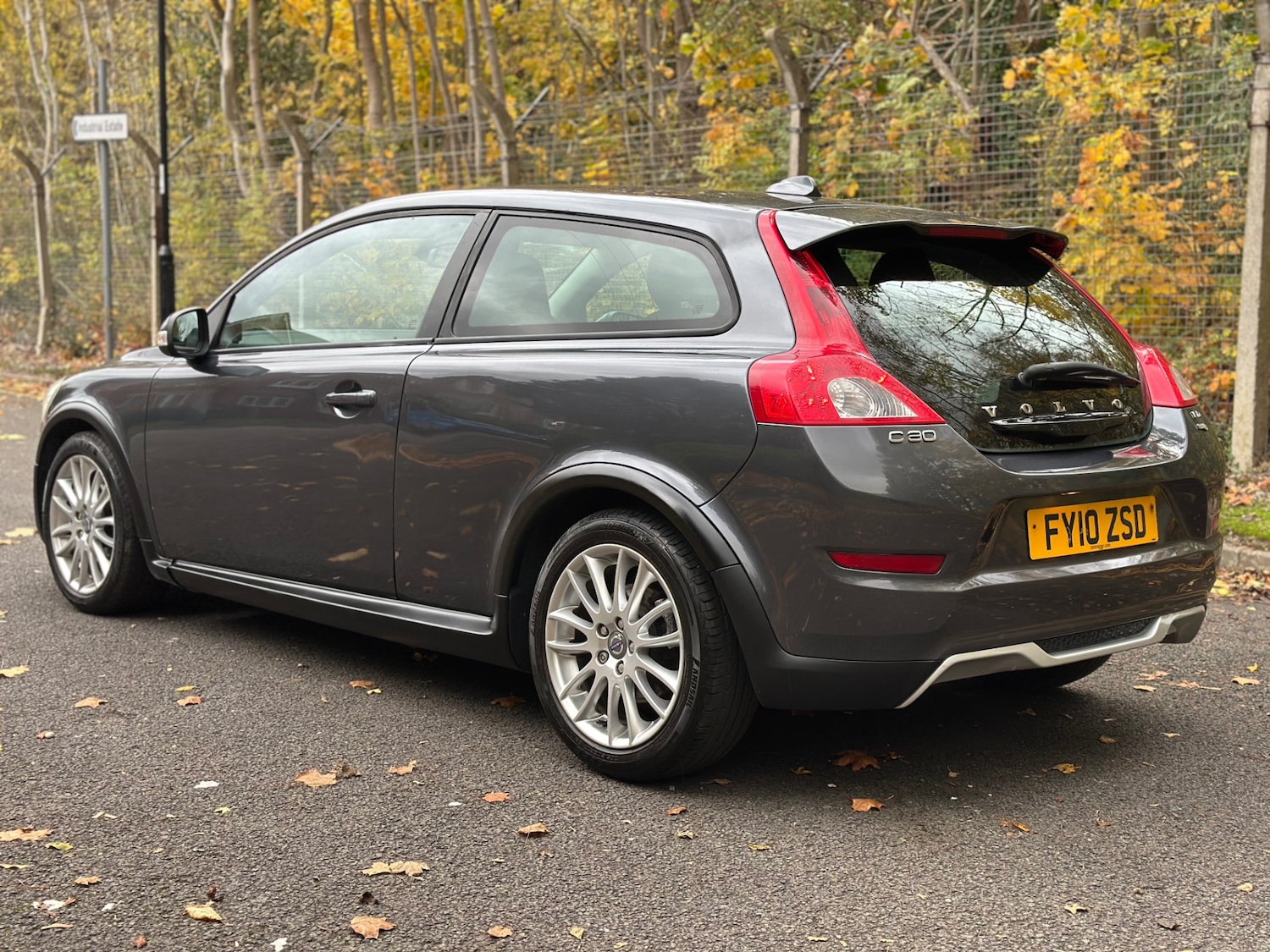 Used Volvo C30 2010 for sale - 76315579: Photo 5