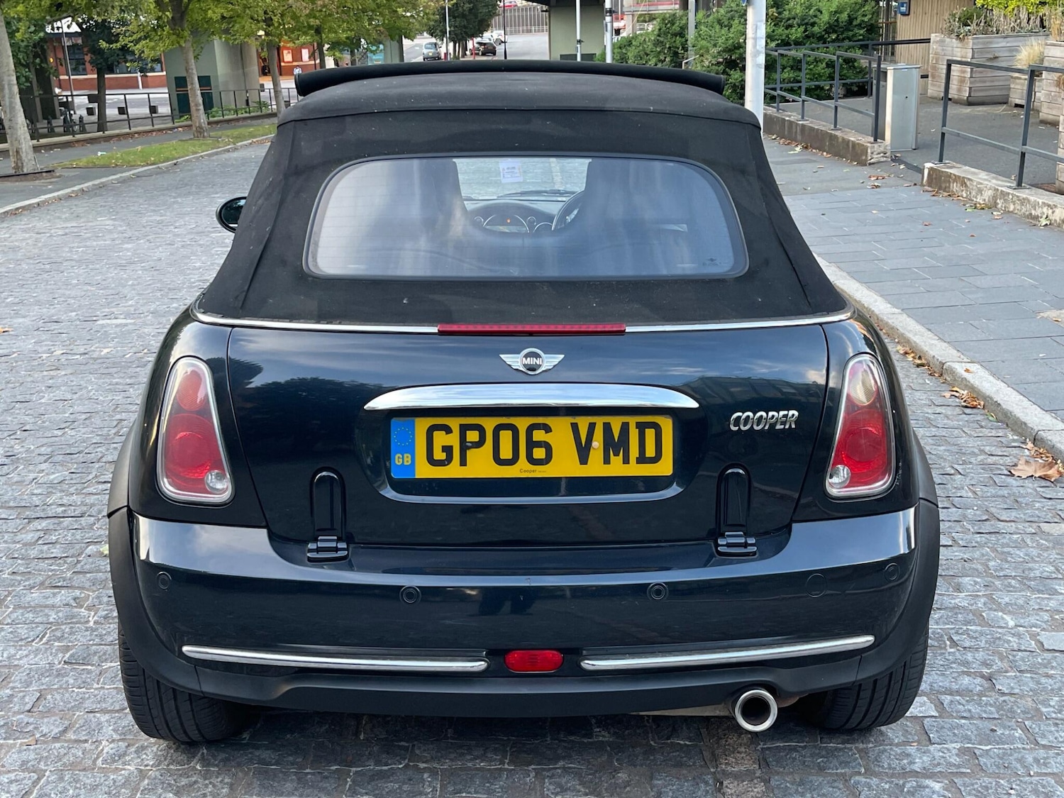 Used MINI Convertible 2006 for sale - 75990315: Photo 13