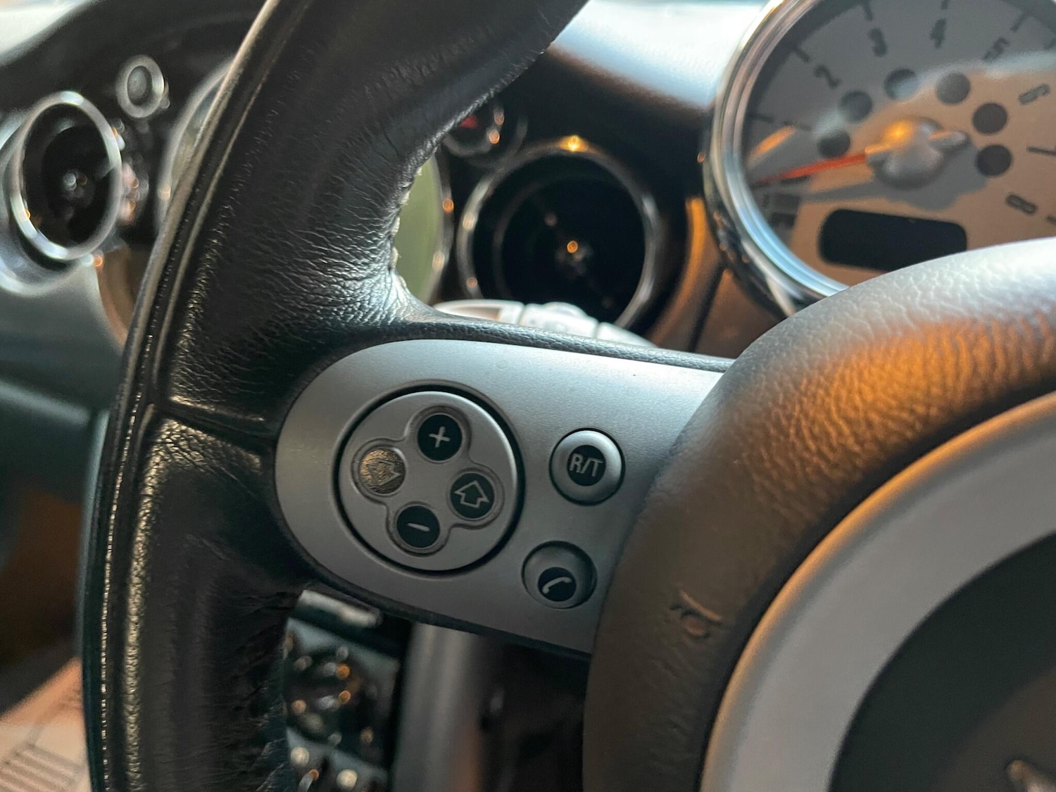 Used MINI Convertible 2006 for sale - 75990315: Photo 26