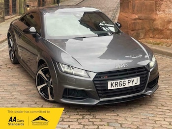 (66) - 2.0 TFSI Black Edition S Tronic quattro Euro 6 (s/s) 3dr