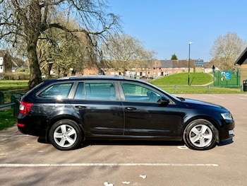 Used Skoda Octavia 2014 for sale - 77789218: Photo