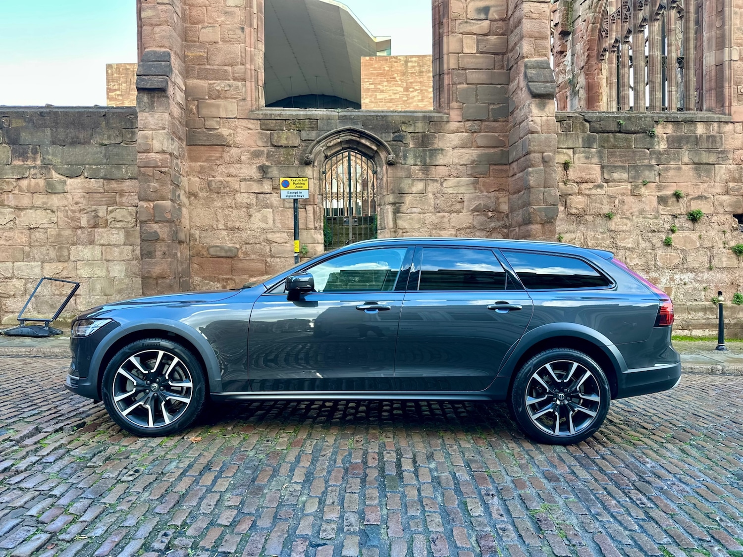 Used Volvo V90 2023 for sale - 76440280: Photo 14