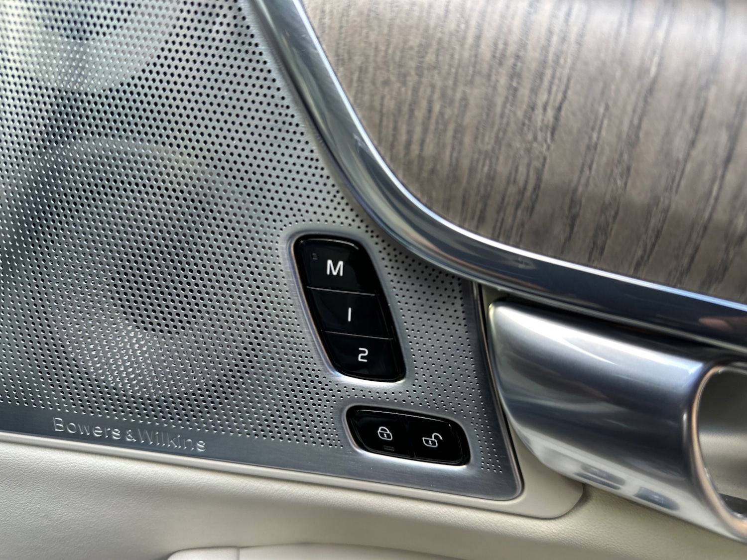 Used Volvo V90 2023 for sale - 76440280: Photo 28