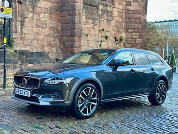 Used Volvo V90 2023 for sale - 76440280: Photo