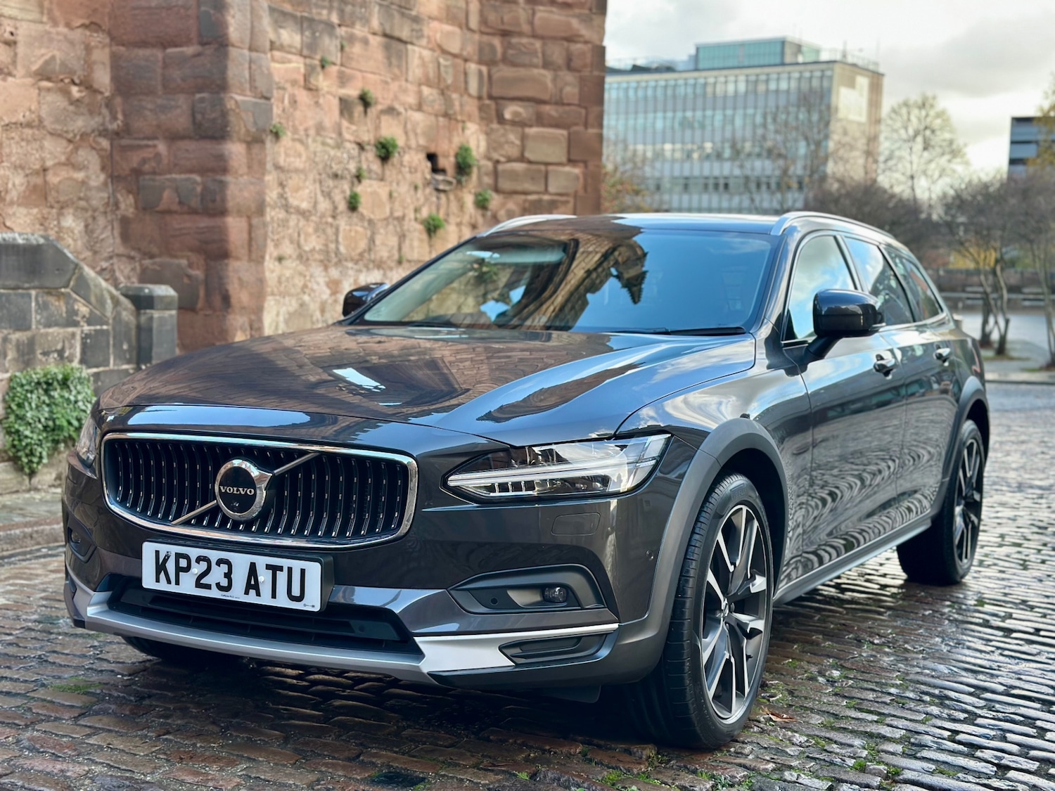 Used Volvo V90 2023 for sale - 76440280: Photo 3