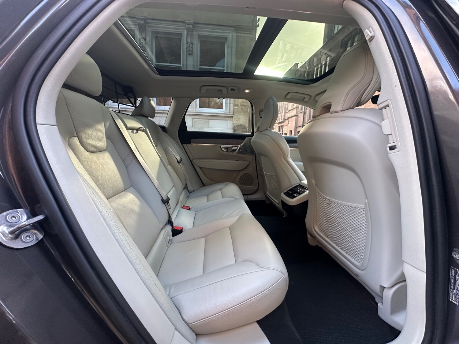 Used Volvo V90 2023 for sale - 76440280: Photo 30