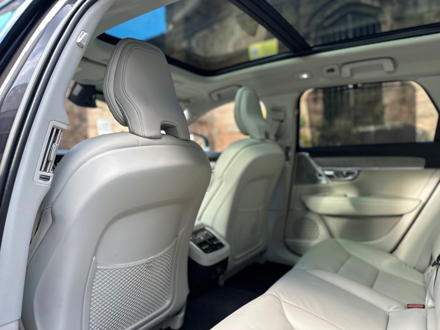 Used Volvo V90 2023 for sale - 76440280: Photo 42