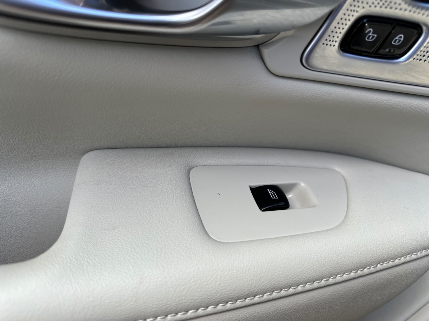 Used Volvo V90 2023 for sale - 76440280: Photo 51