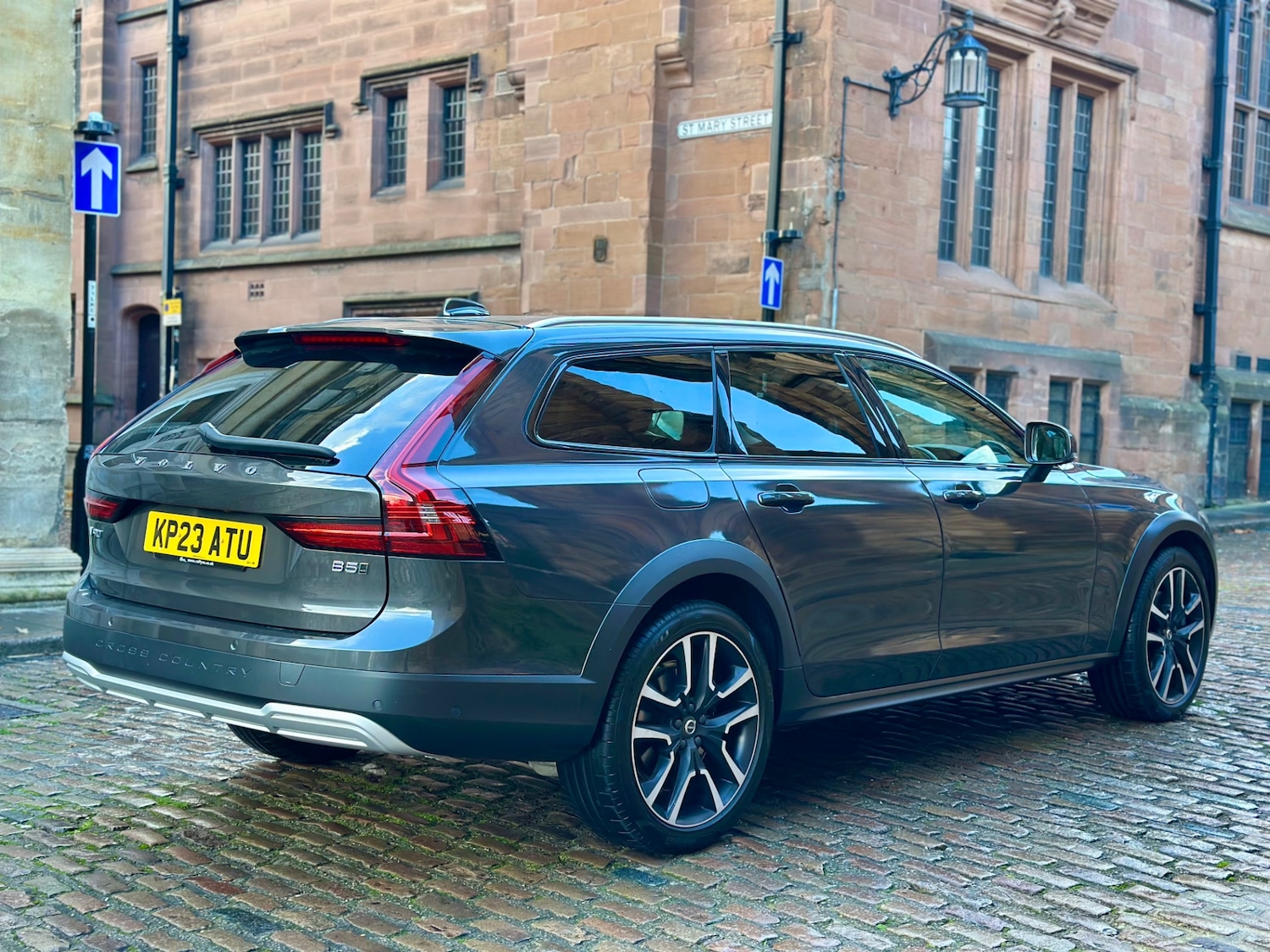 Used Volvo V90 2023 for sale - 76440280: Photo 8