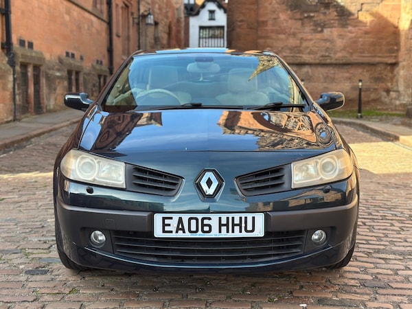 Used Renault Megane 2006 for sale - 76122077: Photo 2