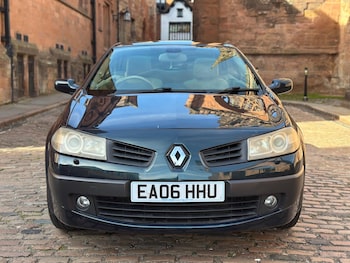 Used Renault Megane 2006 for sale - 76122077: Photo 2