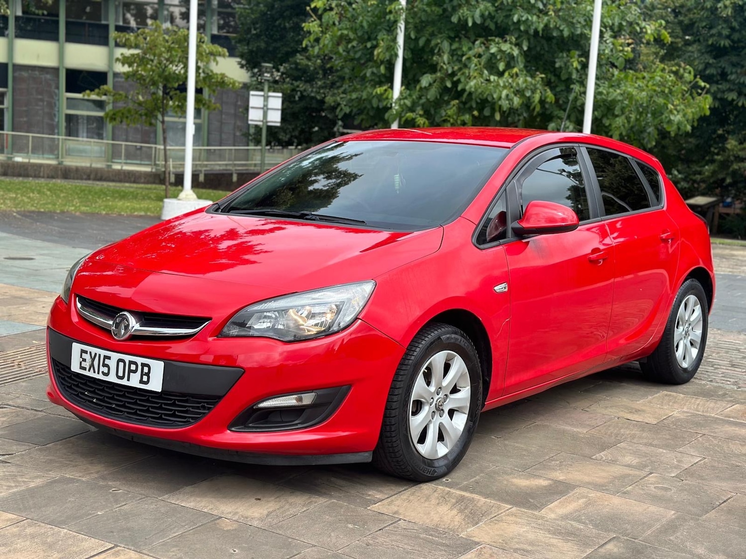 Used Vauxhall Astra 2015 for sale - 76950798: Photo 2