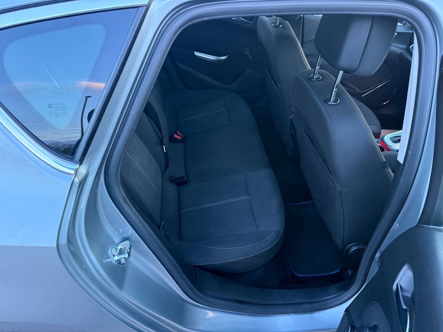 Used Vauxhall Astra 2011 for sale - 77888255: Photo 24