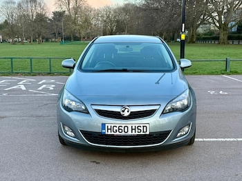 Used Vauxhall Astra 2011 for sale - 77888255: Photo