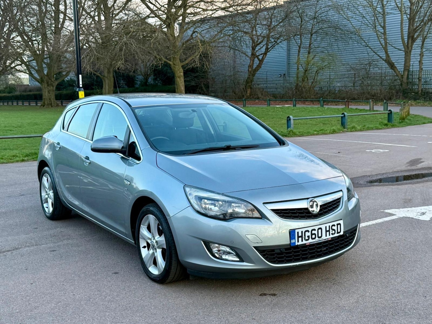 Used Vauxhall Astra 2011 for sale - 77888255: Photo 3