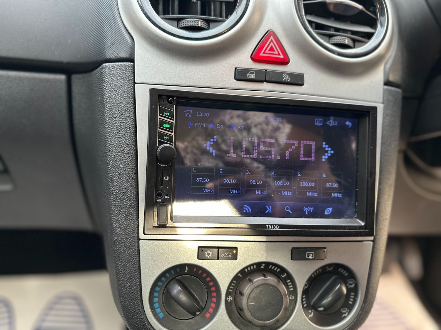 Used Vauxhall Corsa 2007 for sale - 76431766: Photo 35