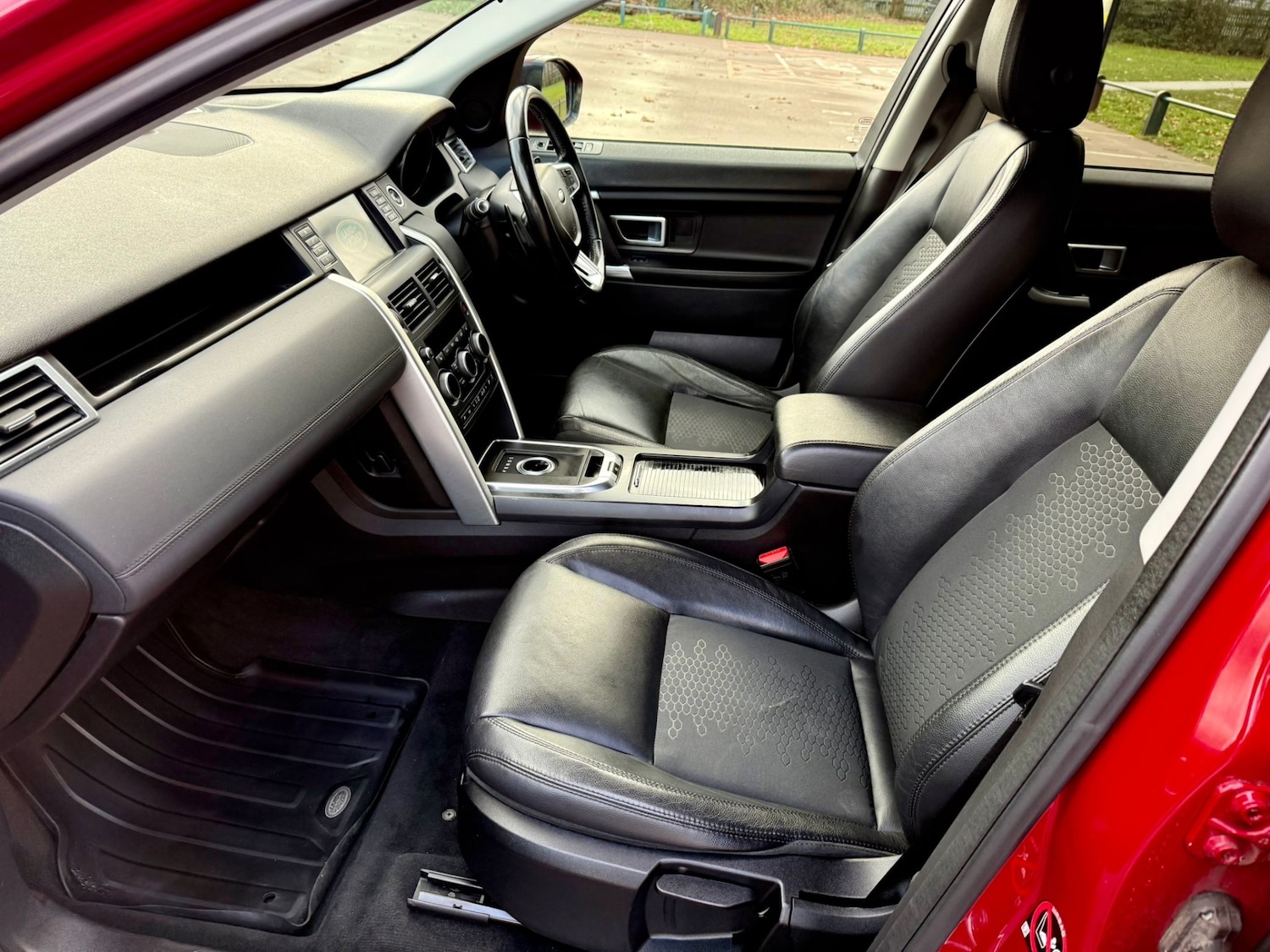 Used Land Rover Discovery Sport 2015 for sale - 77327223: Photo 10