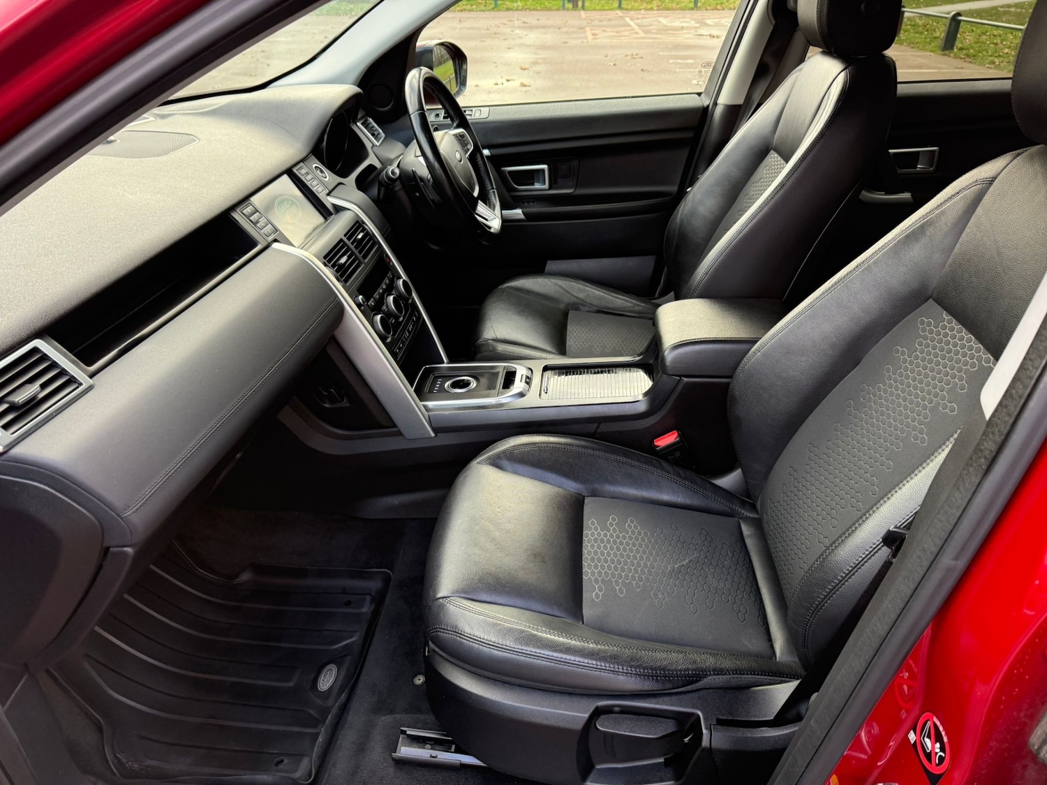 Used Land Rover Discovery Sport 2015 for sale - 77327223: Photo 12