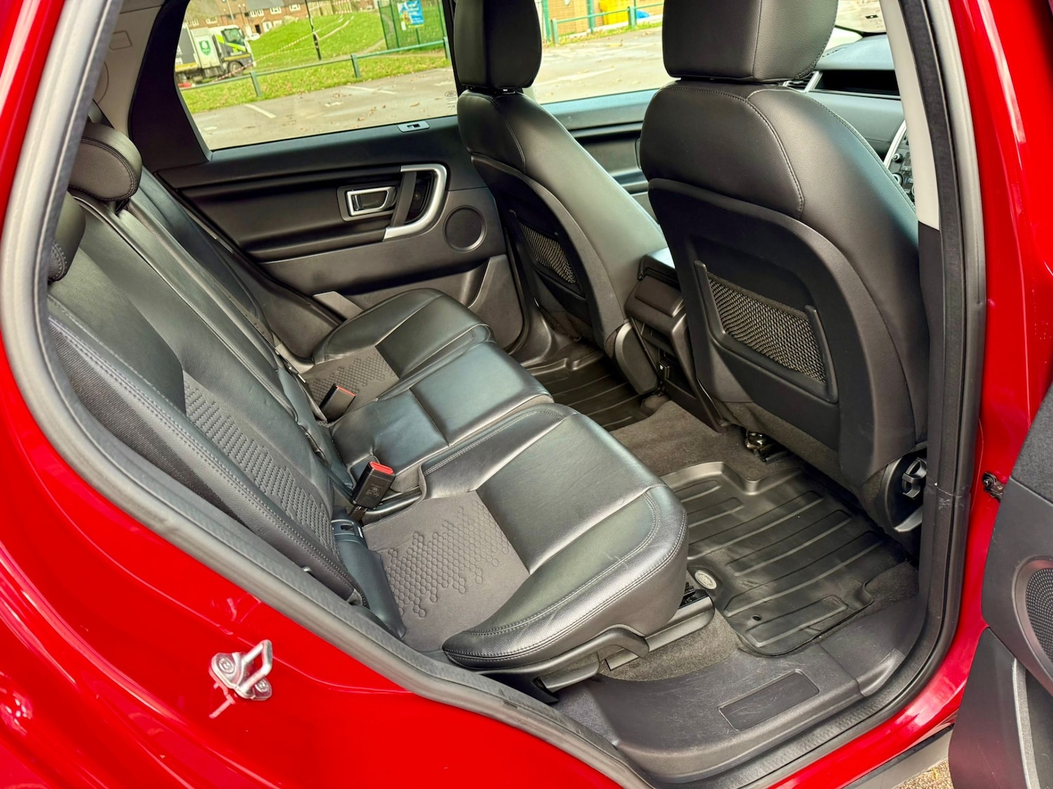 Used Land Rover Discovery Sport 2015 for sale - 77327223: Photo 13