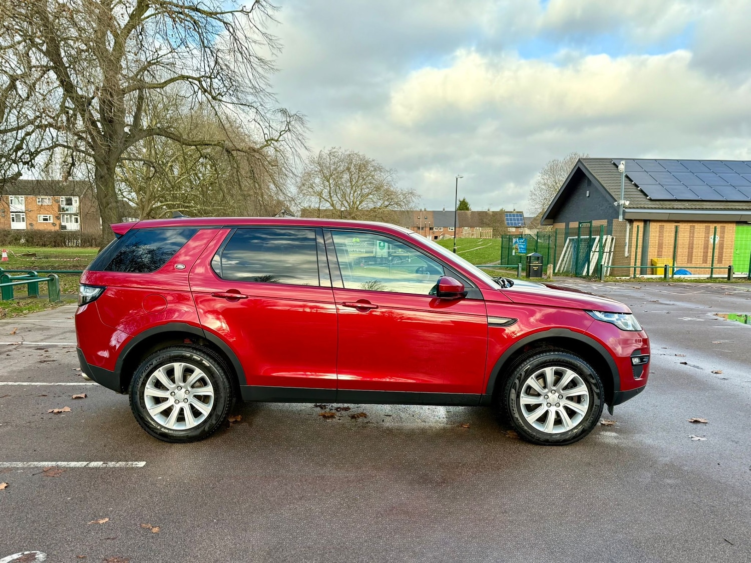 Used Land Rover Discovery Sport 2015 for sale - 77327223: Photo 8