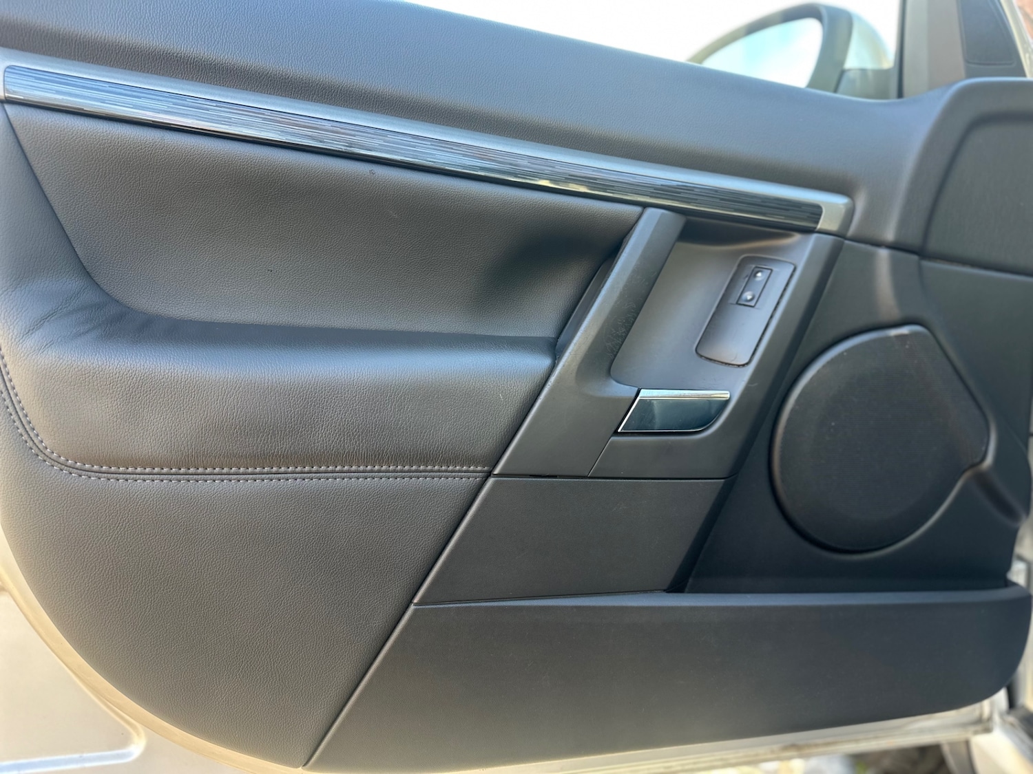 Used Vauxhall Vectra 2009 for sale - 75940678: Photo 28