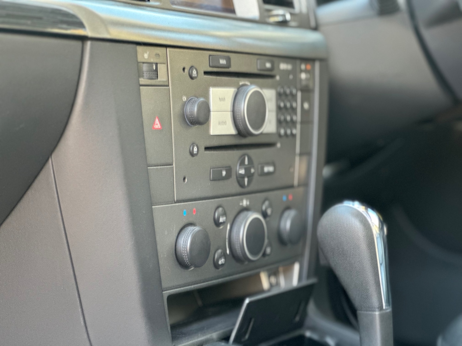 Used Vauxhall Vectra 2009 for sale - 75940678: Photo 35