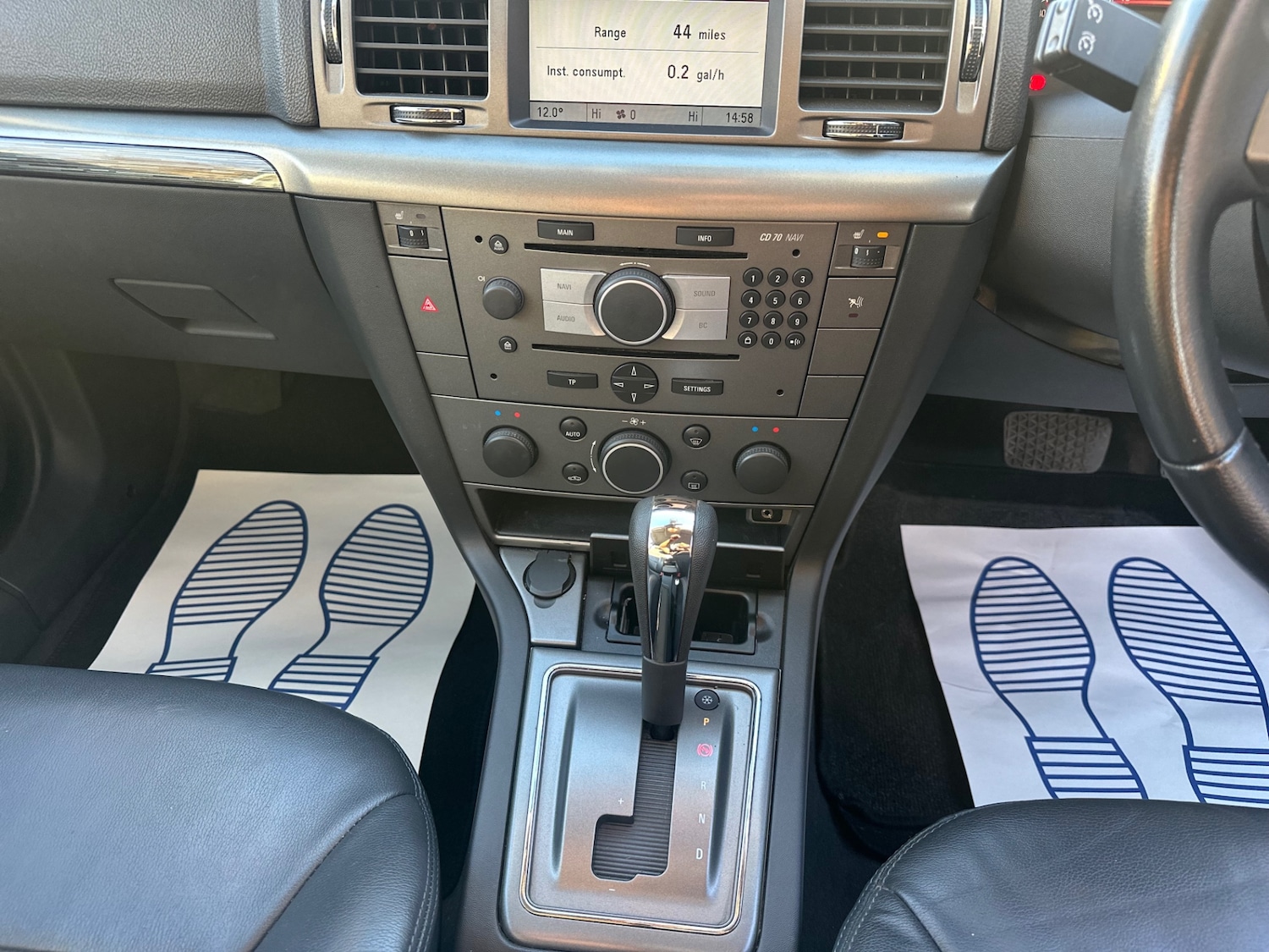 Used Vauxhall Vectra 2009 for sale - 75940678: Photo 43