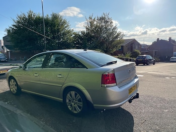 Used Vauxhall Vectra 2009 for sale - 75940678: Photo