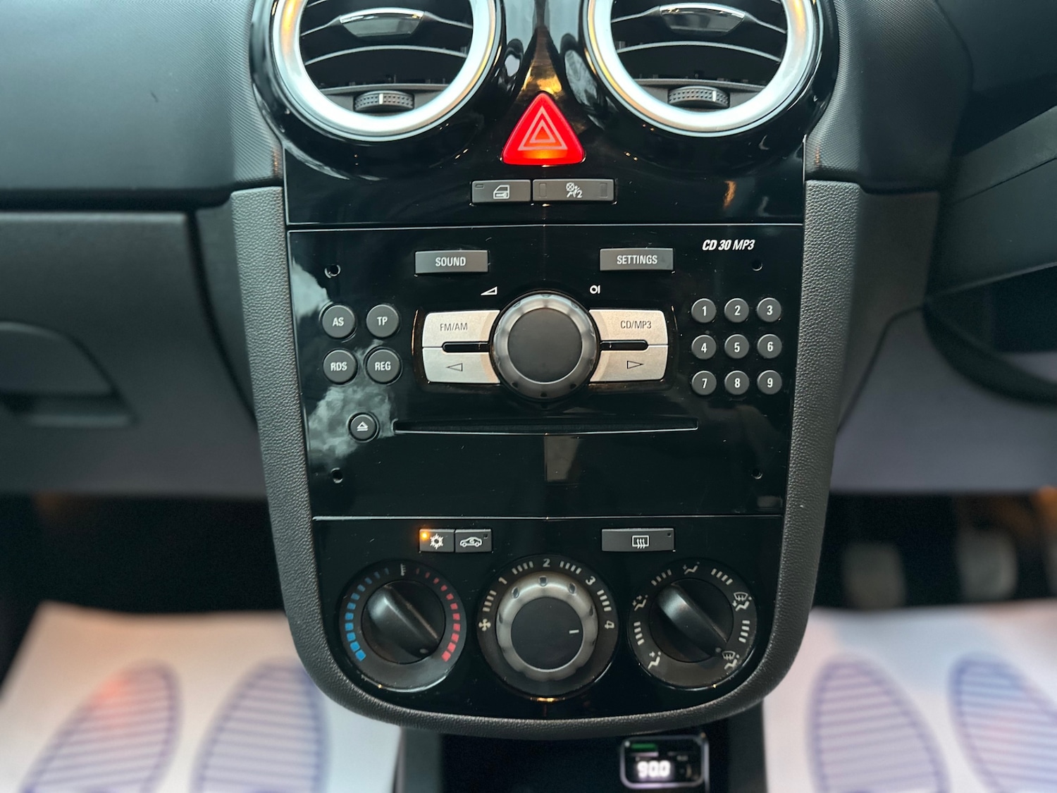 Used Vauxhall Corsa 2008 for sale - 77084632: Photo 26