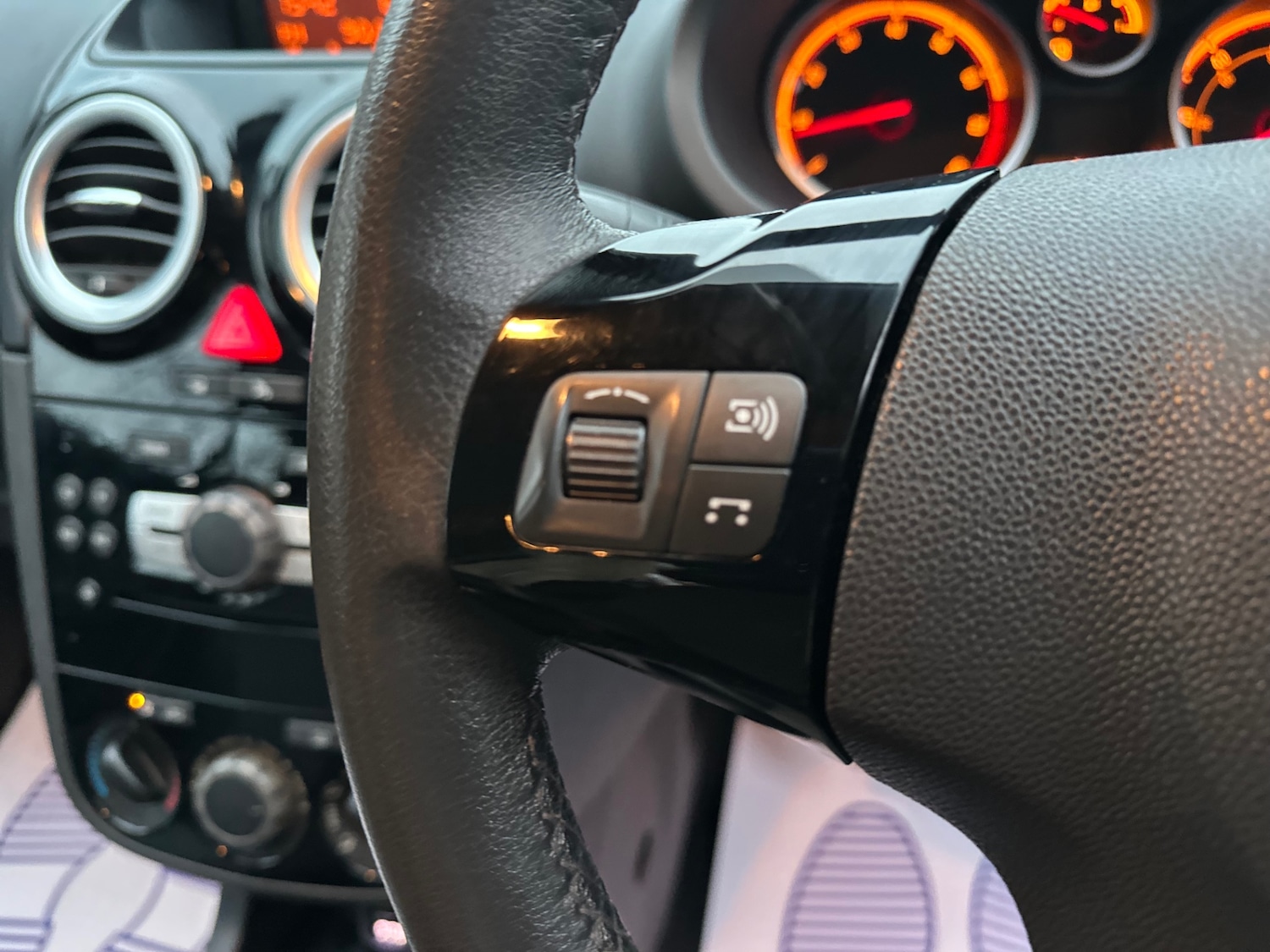 Used Vauxhall Corsa 2008 for sale - 77084632: Photo 29