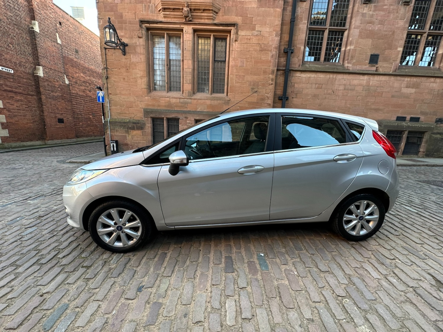 Used Ford Fiesta 2011 for sale - 76440077: Photo 10