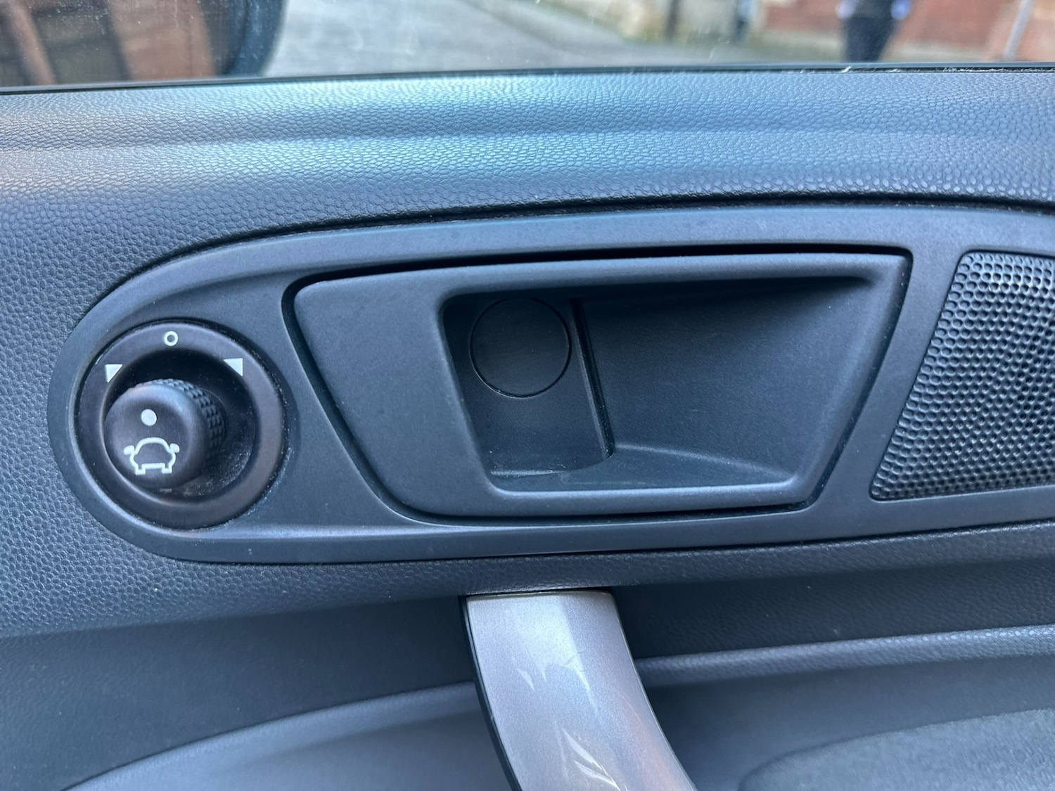 Used Ford Fiesta 2011 for sale - 76440077: Photo 13