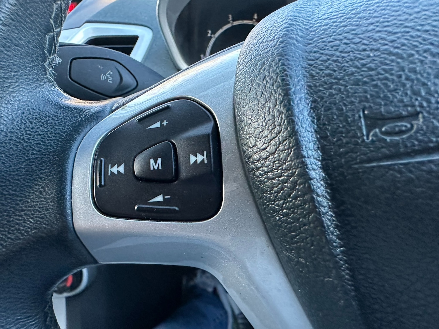 Used Ford Fiesta 2011 for sale - 76440077: Photo 25