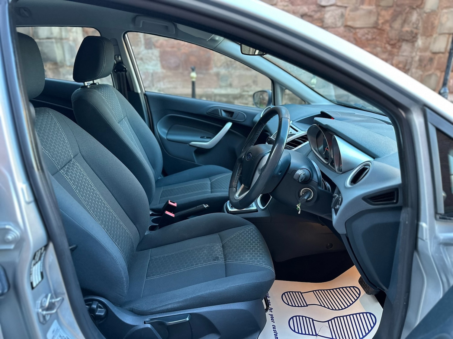 Used Ford Fiesta 2011 for sale - 76440077: Photo 30