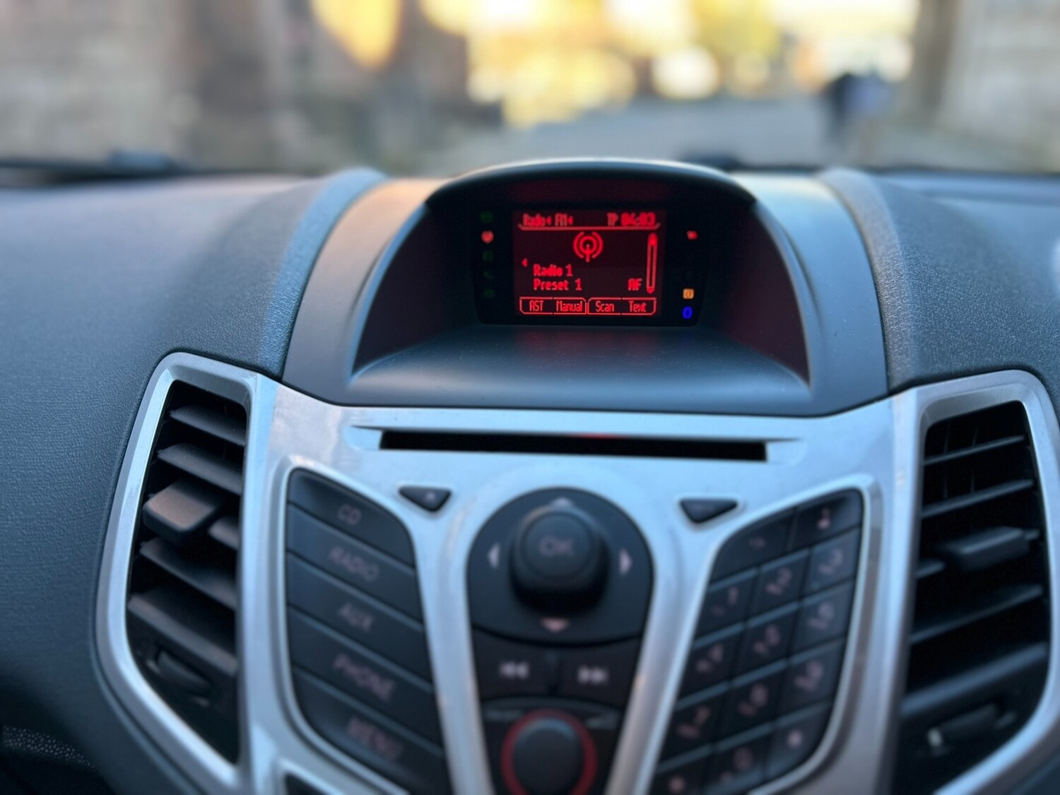 Used Ford Fiesta 2011 for sale - 76440077: Photo 32