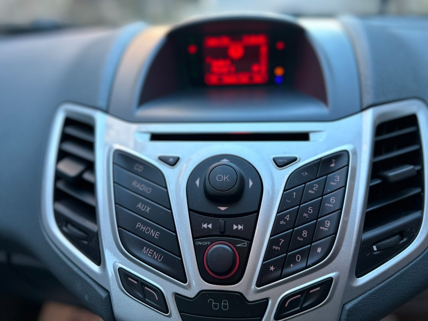 Used Ford Fiesta 2011 for sale - 76440077: Photo 33