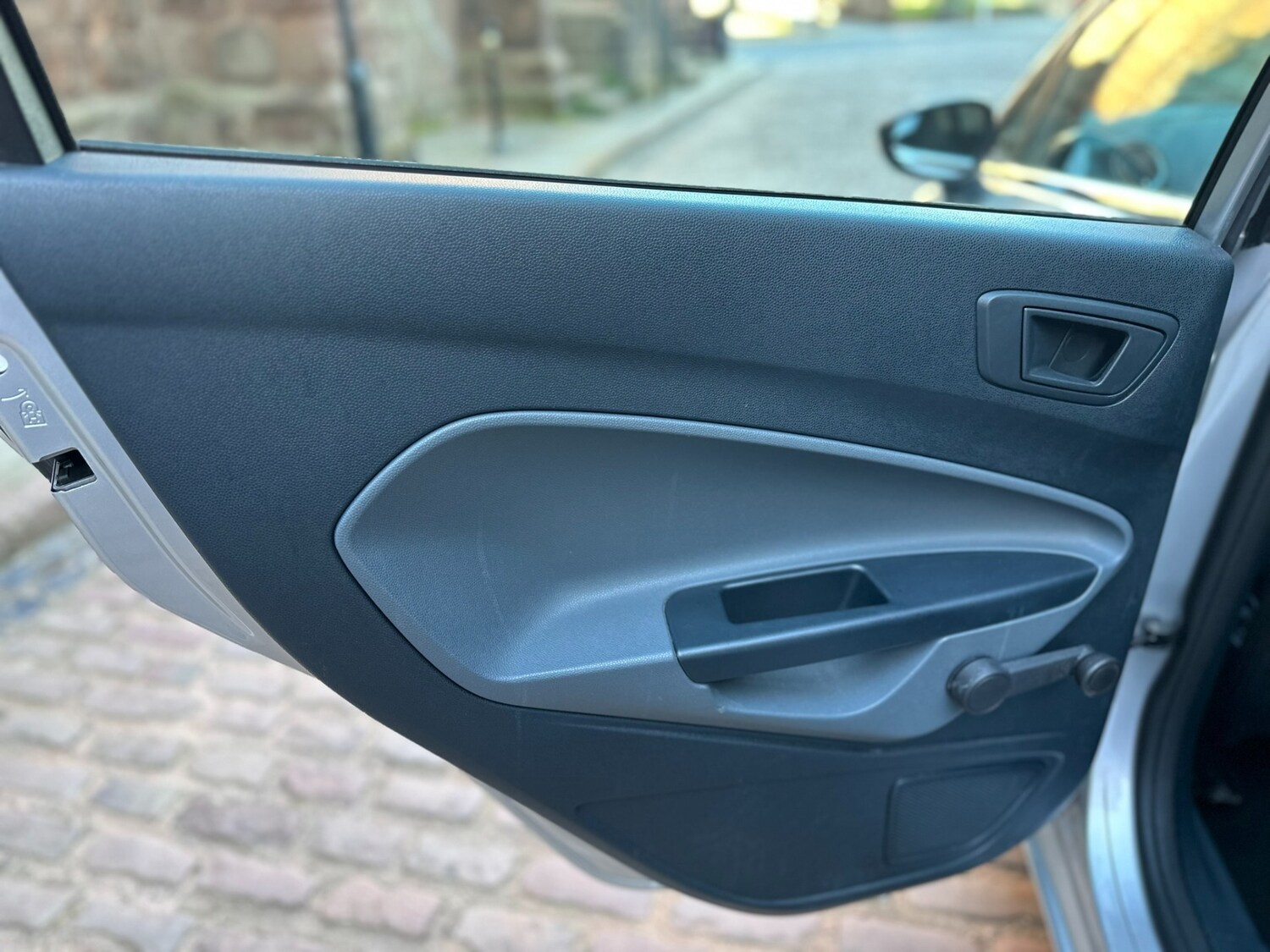 Used Ford Fiesta 2011 for sale - 76440077: Photo 43