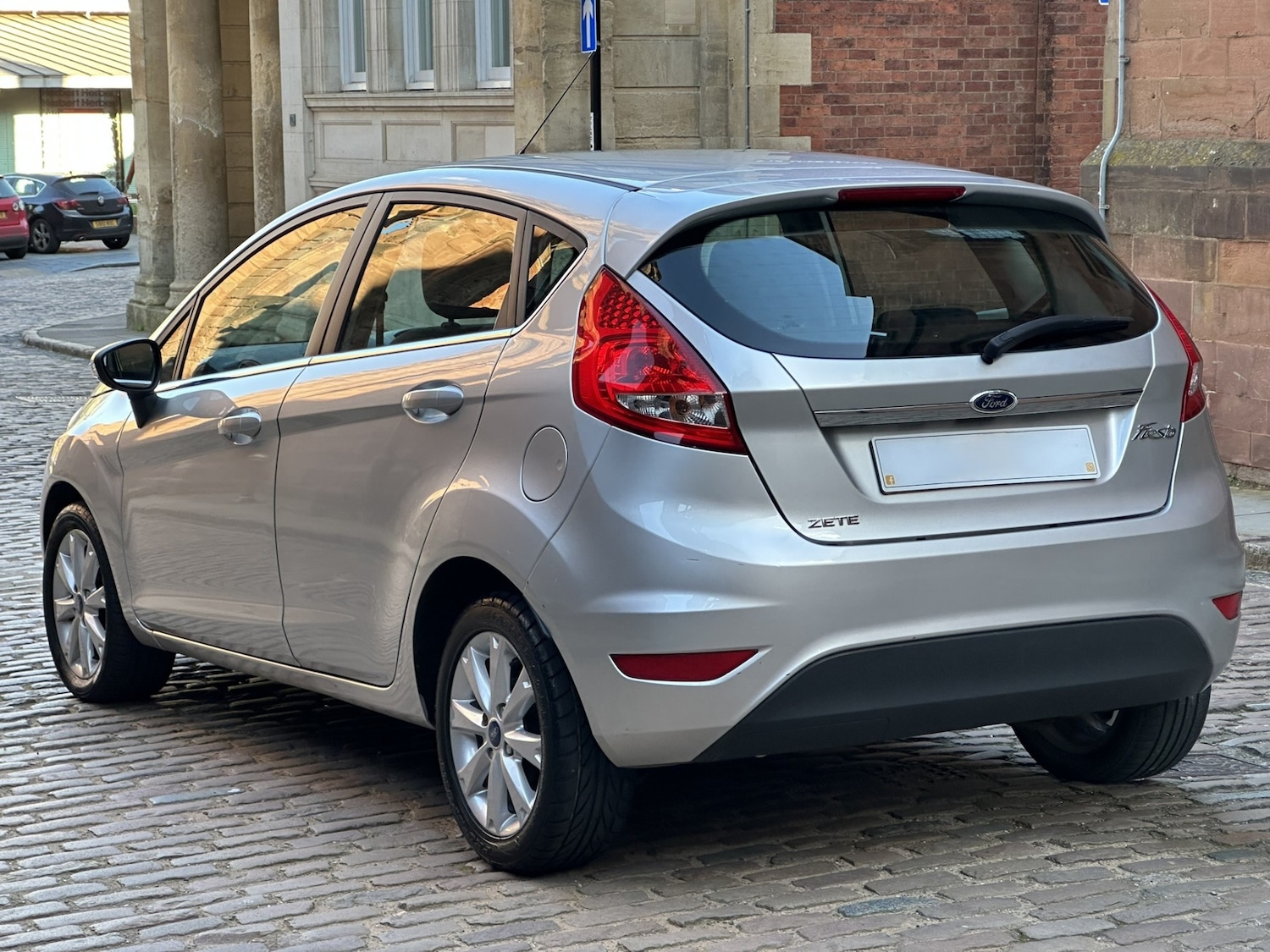 Used Ford Fiesta 2011 for sale - 76440077: Photo 7