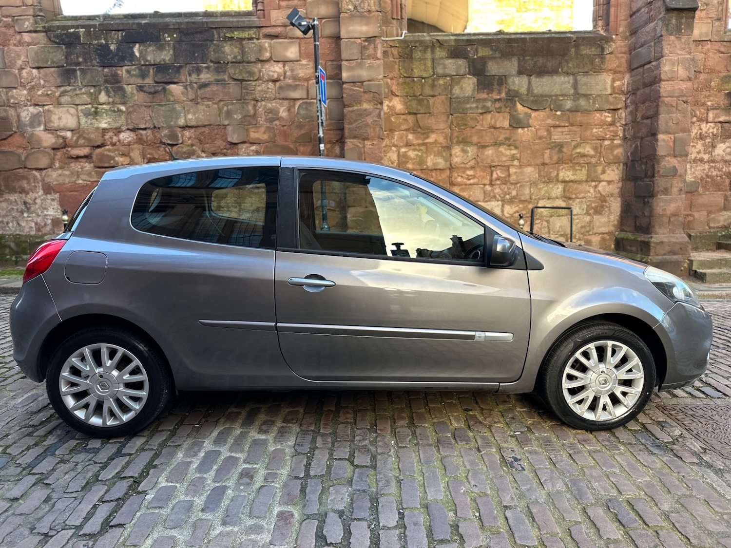 Used Renault Clio 2009 for sale - 77280543: Photo 16