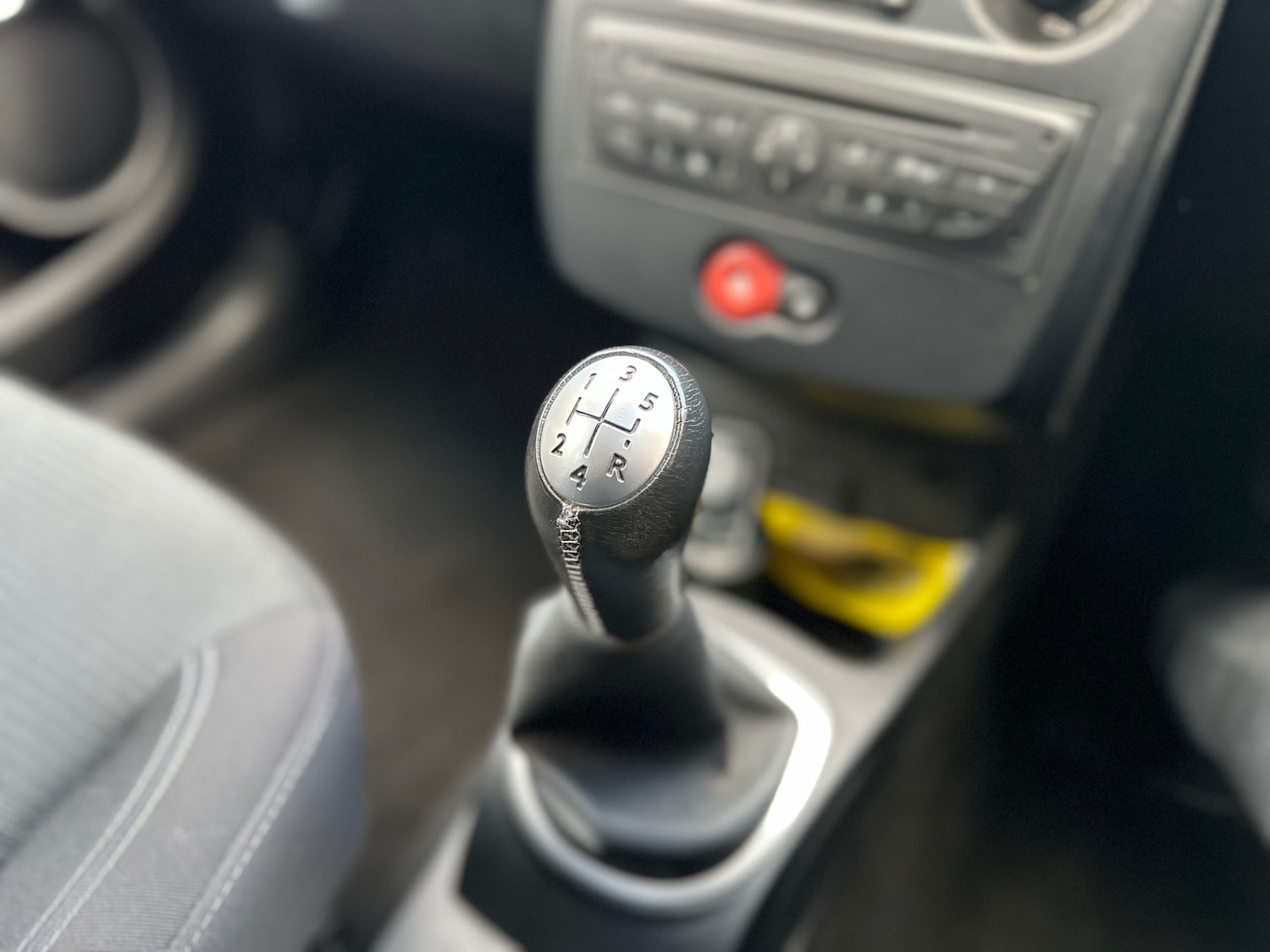 Used Renault Clio 2009 for sale - 77280543: Photo 27